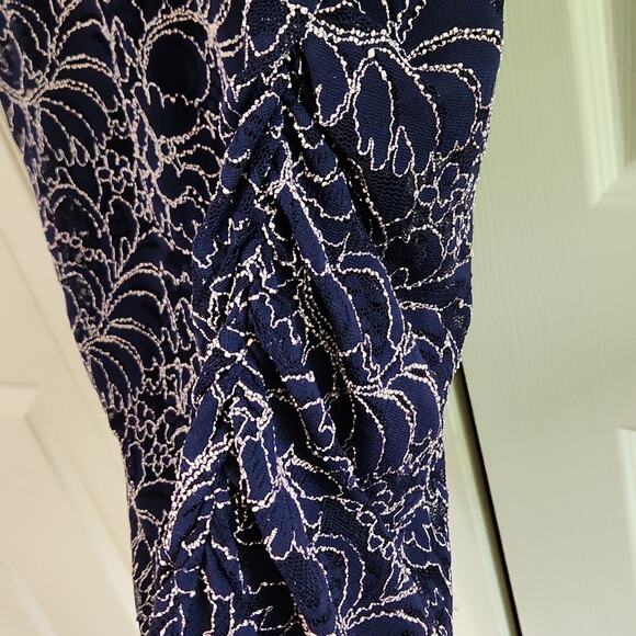 Motherhood Maternity Blue & White Midi Dress Size 1X Lace Overlay Textured - Picture 5 of 12